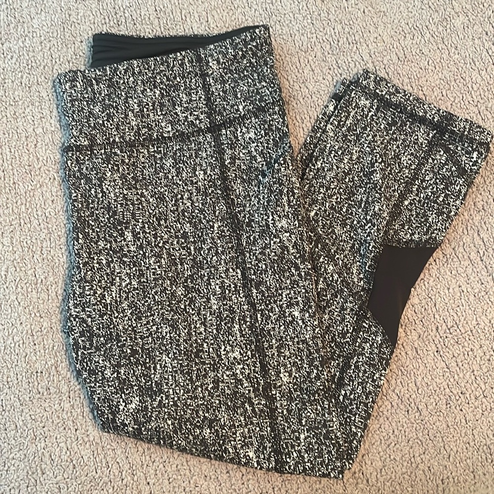 Women’s Lululemon Athletic Leggings size 10